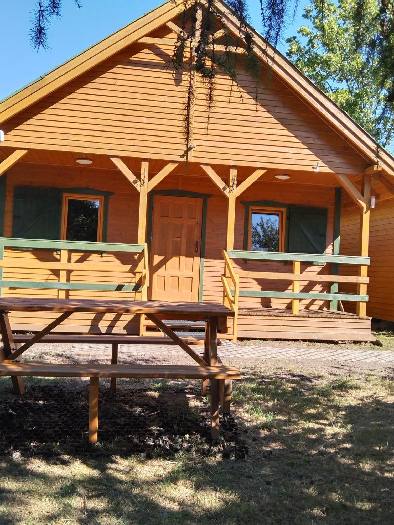 Domek Drewniany Nad Morzem Caloroczny Устроне Морске Екстериор снимка
