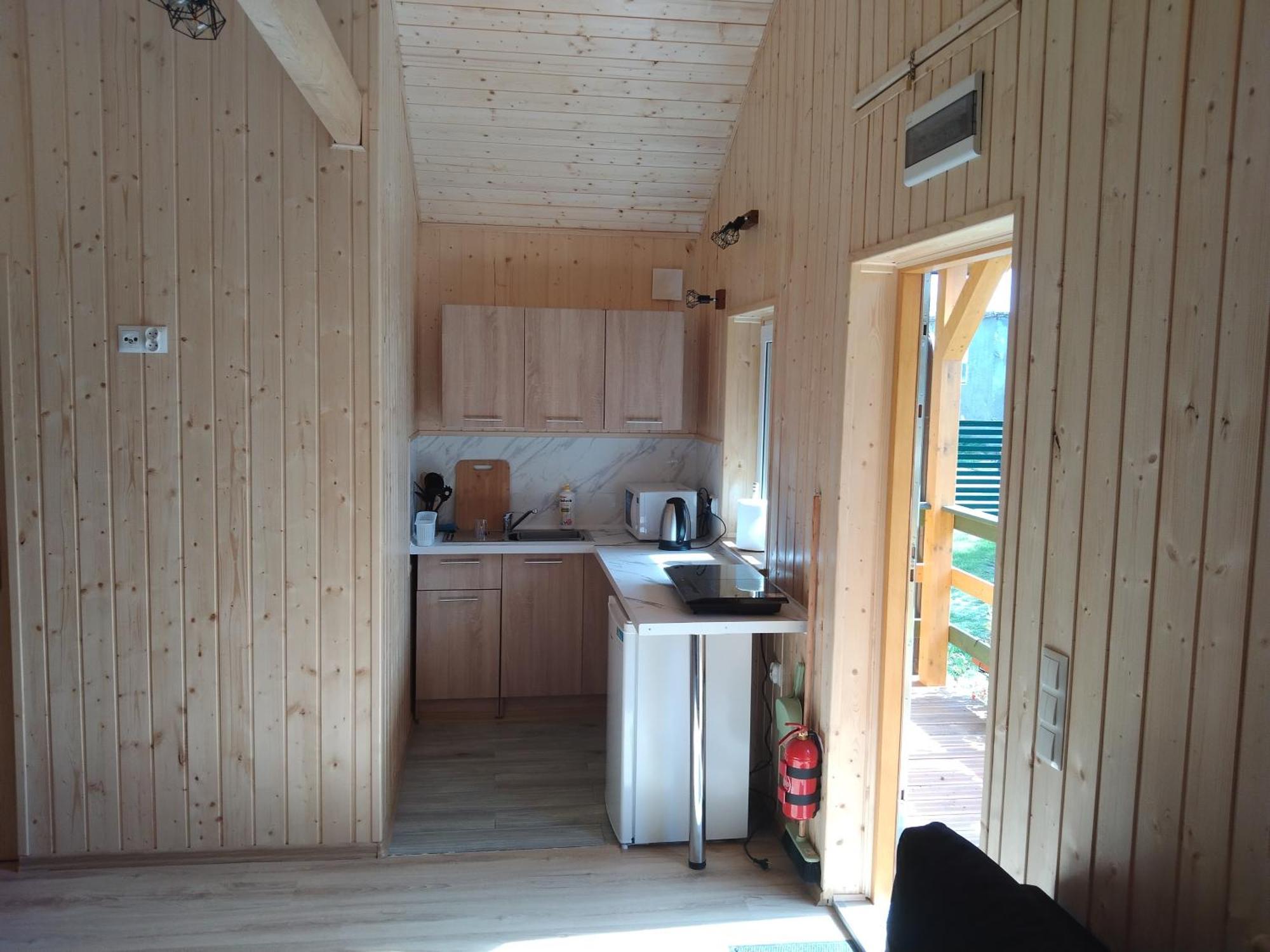 Domek Drewniany Nad Morzem Caloroczny Устроне Морске Екстериор снимка
