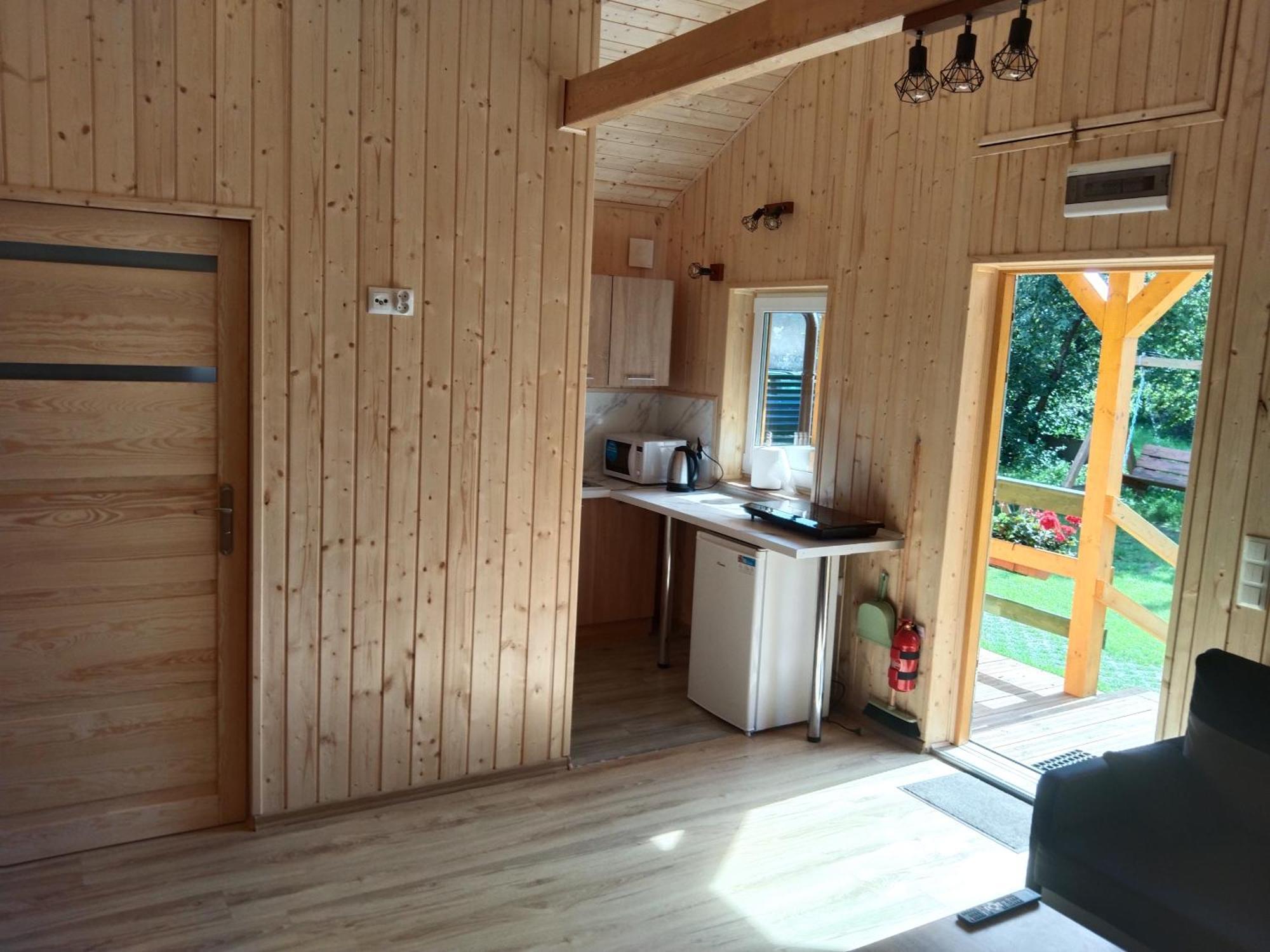 Domek Drewniany Nad Morzem Caloroczny Устроне Морске Екстериор снимка
